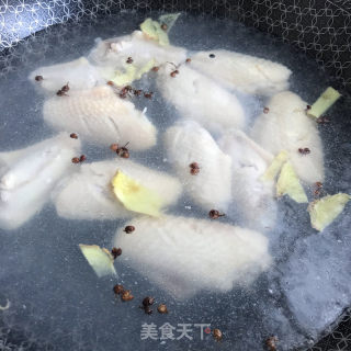 可乐鸡翅的做法步骤：2