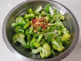 凉拌西蓝花的做法步骤：4