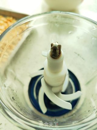 自制花生酱的做法步骤：6