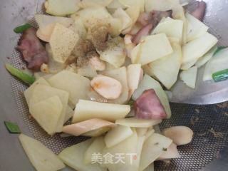 烧烤料猪头肉土豆片的做法步骤：4