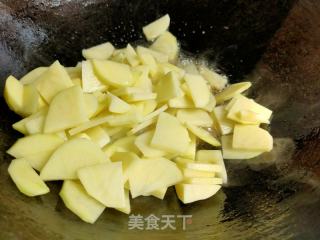 番茄青椒炒土豆的做法步骤：4