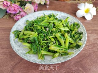 蒜香白茎空心菜的做法步骤：4