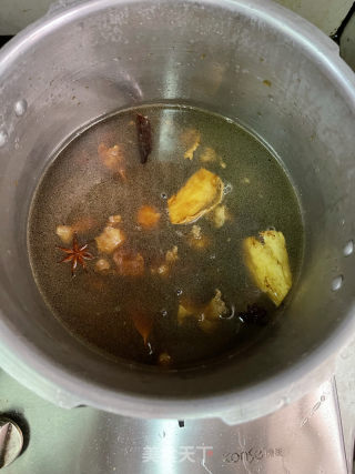 番茄牛腩面的做法步骤：9