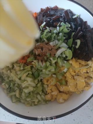 西葫芦素馅水饺的做法步骤：12