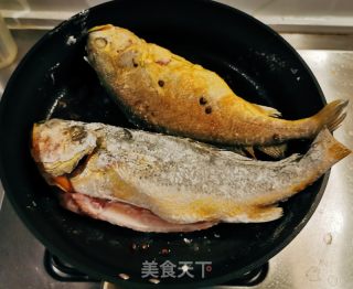 红烧黄鱼的做法步骤：4