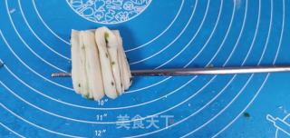 牛奶葱油花卷和荷叶饼的做法步骤：5
