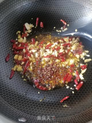 香辣龙虾尾的做法步骤：4
