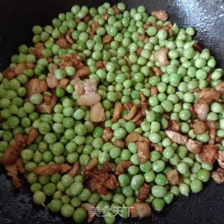 五花肉炒豌豆的做法步骤：5