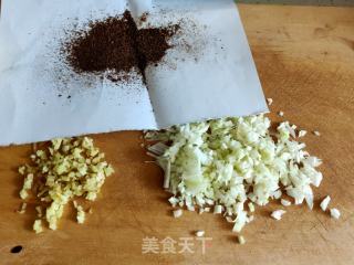 冬瓜羊肉丸子汤的做法步骤：2