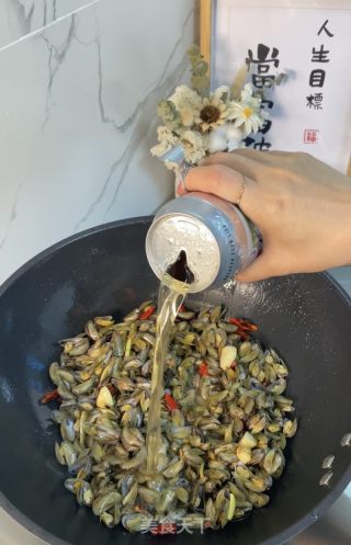 辣椒炒海瓜子的做法步骤：5