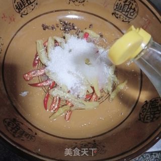 酸辣萝卜条的做法步骤：5