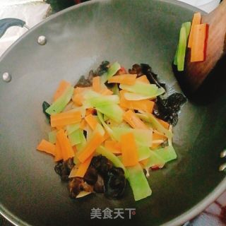 素炒莴笋的做法步骤：6