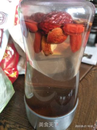 红枣枸杞山楂茶的做法步骤：3