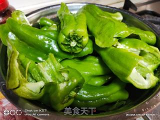 肉末红烧青椒的做法步骤：1