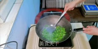 辣椒炒鸡蛋的做法步骤：4