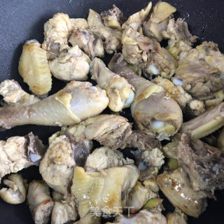 菌菇烧草鸡的做法步骤：5