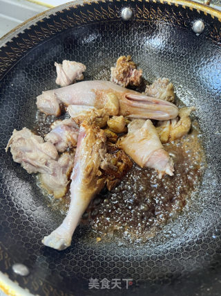 鸭腿烧胡萝卜的做法步骤：4
