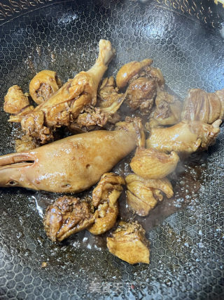 鸭腿烧胡萝卜的做法步骤：5