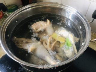 一品清炖土鸡的做法步骤：3