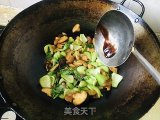 蚝油香菇炒油菜的做法步骤：10