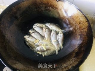 冬瓜鲫鱼炖豆腐的做法步骤：3