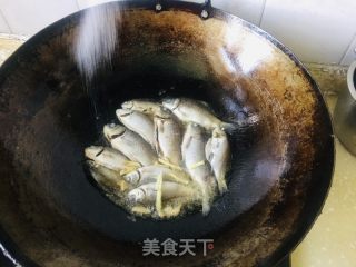 冬瓜鲫鱼炖豆腐的做法步骤：4