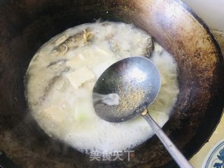 冬瓜鲫鱼炖豆腐的做法步骤：10
