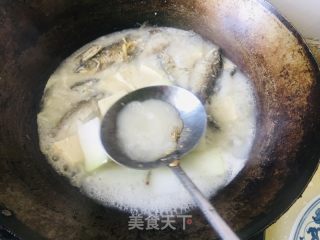 冬瓜鲫鱼炖豆腐的做法步骤：11