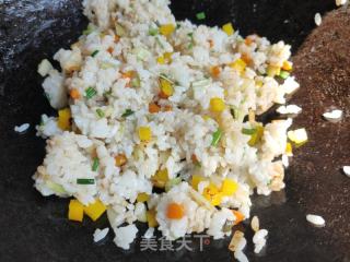 三丁炒米饭的做法步骤：9