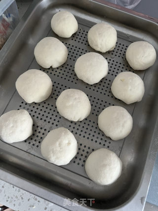 奶黄包的做法步骤：6
