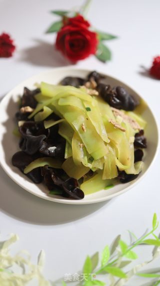 木耳肉片炒莴笋的做法