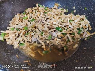 黄花菜炒肉片的做法步骤：4