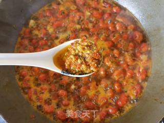 火鸡蒜蓉辣酱炒龙虾尾的做法步骤：8