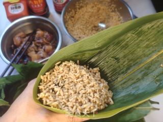 端午节必备之香菇肉粽的做法步骤：10