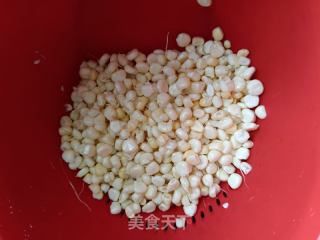 青椒玉米的做法步骤：1
