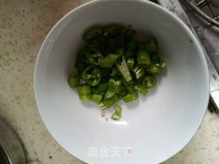 青椒玉米的做法步骤：2