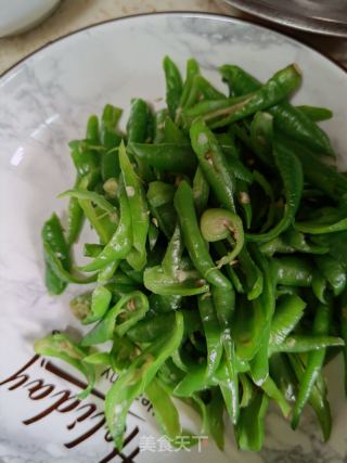 青椒丝炒鸡蛋的做法步骤：4