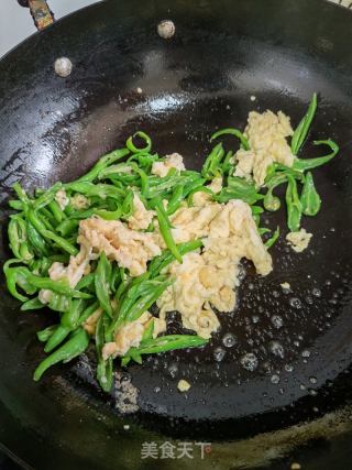 青椒丝炒鸡蛋的做法步骤：6