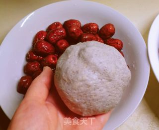 三合面枣馒头的做法步骤：9