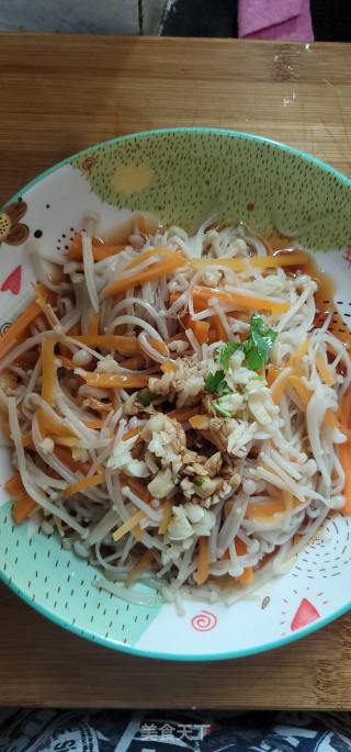 拌金针菇的做法步骤：4