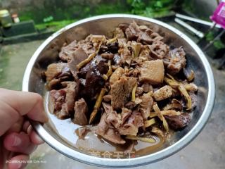 姜丝鹅肉的做法步骤：4