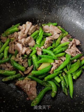 双椒炒牛肉的做法步骤：7