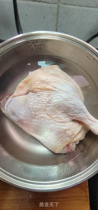 冰花梅酱焖鸭的做法步骤：1