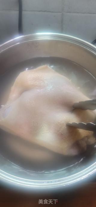 冰花梅酱焖鸭的做法步骤：2