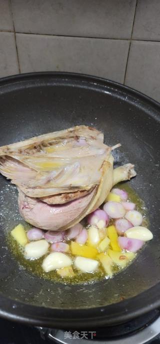 冰花梅酱焖鸭的做法步骤：8