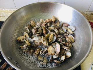 柠檬花蛤的做法步骤：7