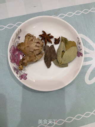 卤水金钱肚的做法步骤：1