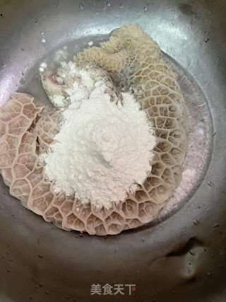 卤水金钱肚的做法步骤：3