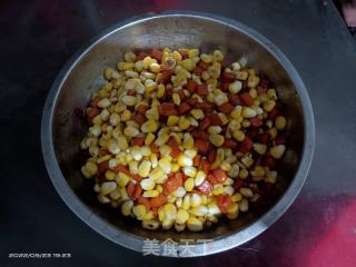 胡萝卜炒玉米的做法