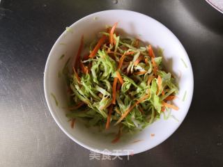 蔬菜鸡蛋饼的做法步骤：1